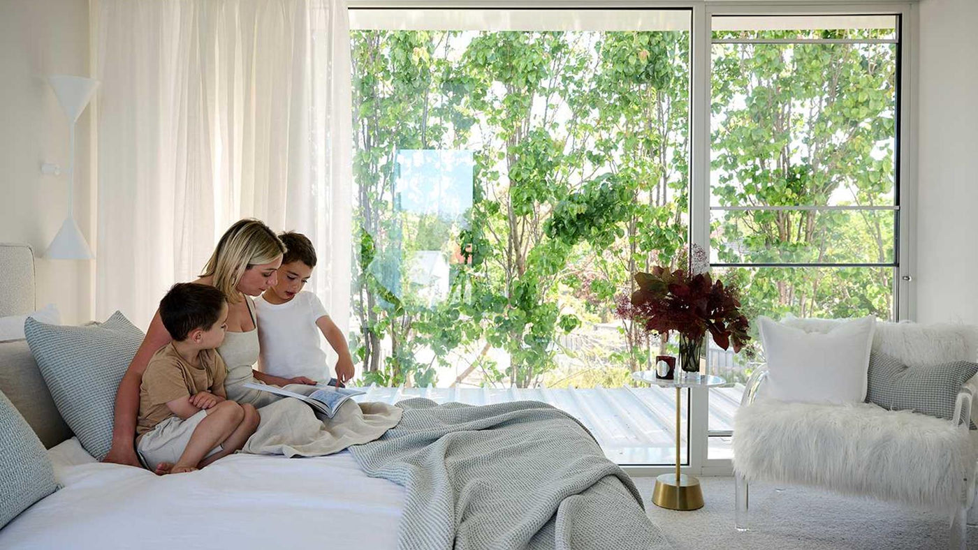 Quantum Aneeta Sashless Windows