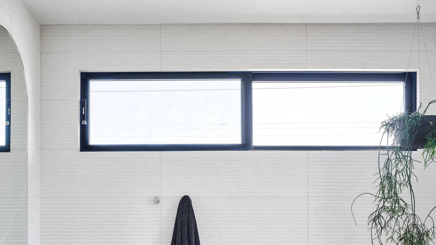 Quantum Sliding Windows
